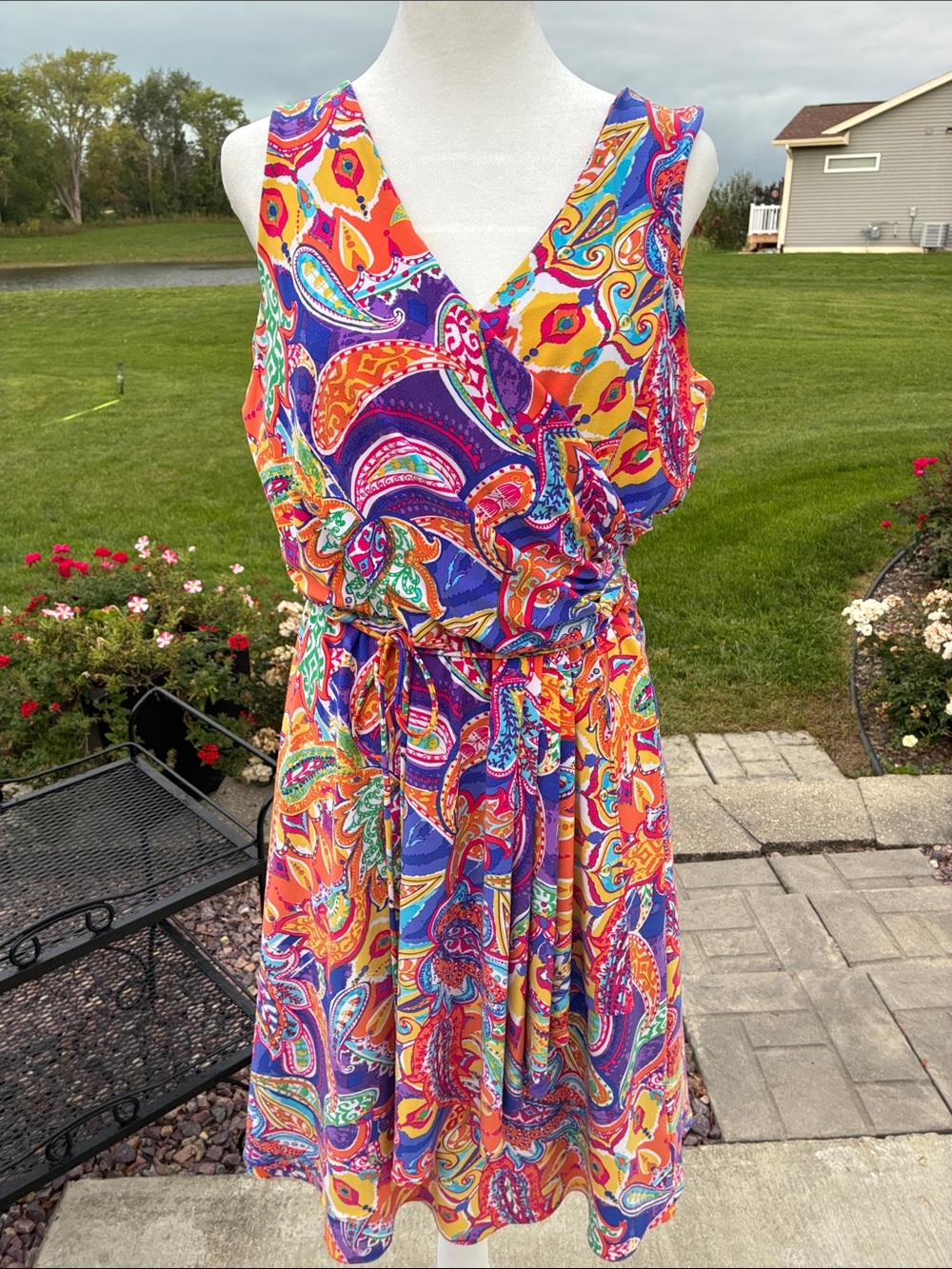 Lauren Ralph Lauren Vibrant Paisley Sleeveless Dress - M